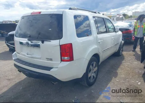 2014 Honda Pilot Touring из США, поврежденный, VIN 5FNYF4H91EB027308